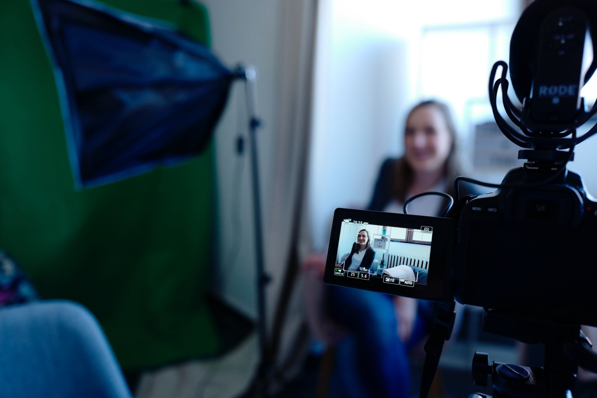 ACRN – Advantages of a Professionally-Made Business Intro Video – Michael Murray ACRN - Advantages of a Professionally-Made Business Intro Video - Michael Murray